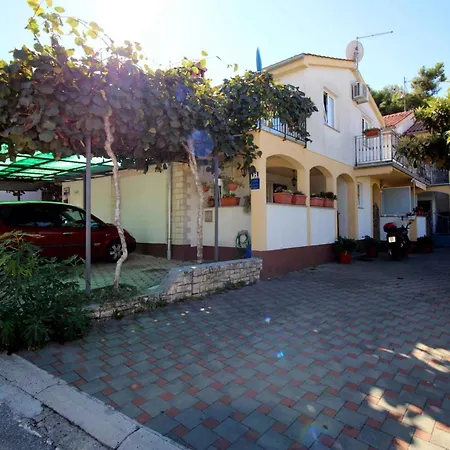 Apartment In With One-bedroom 7 Poreč